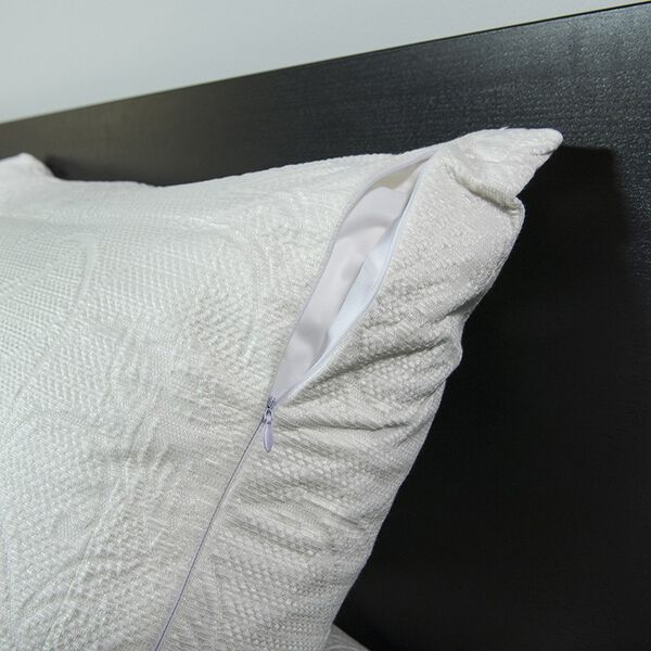 Crystal Cooling Pillow Protector With Tencel®